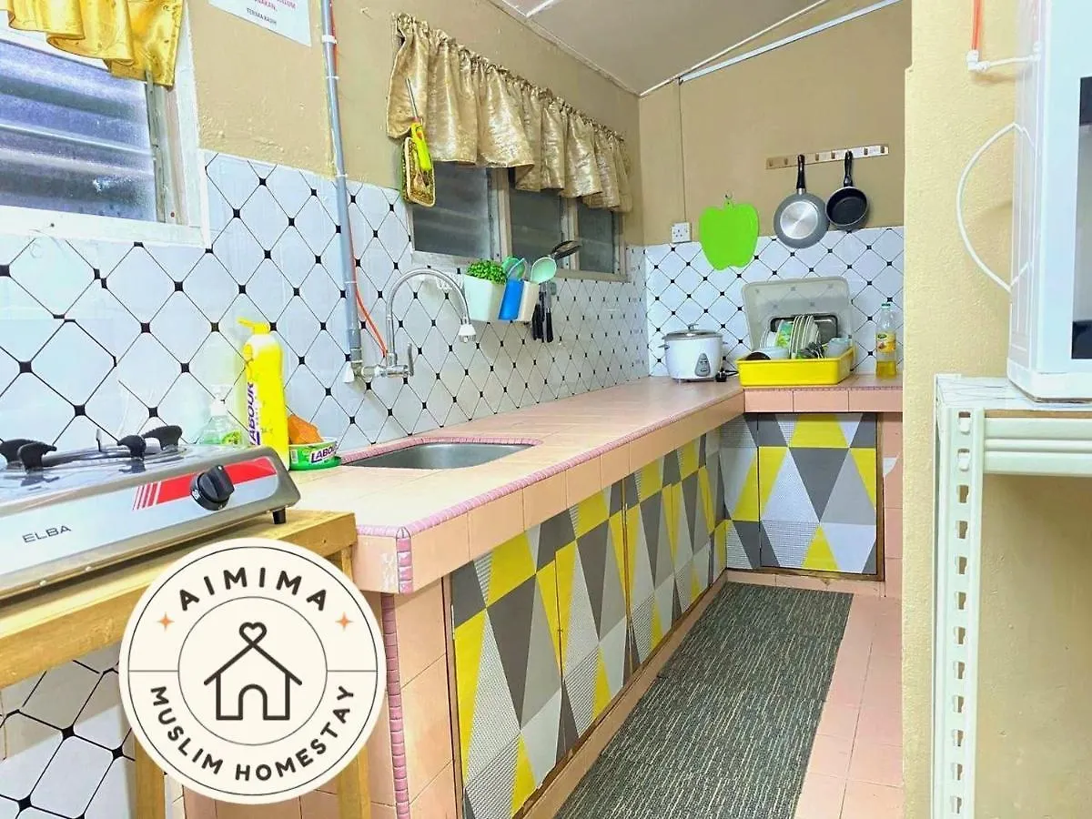Holiday home Aimima Muslim Homestay @ Lost World Of Tambun. Kampong Batu Lapan